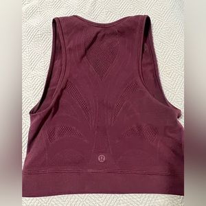Lululemon crop top